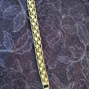 Beautiful vintage heart bracelet
